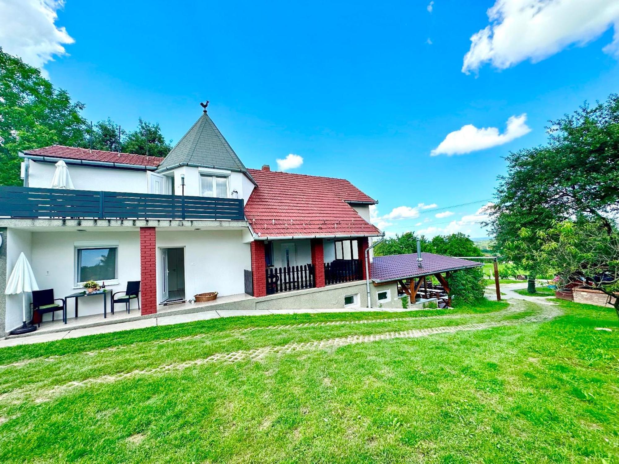 Szent Orban Panzio - Kutyabarat Apartmanok 잘라카로쉬 외부 사진